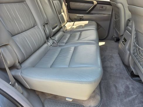 Used 2003 Toyota Land Cruiser AWD/4WD image 37