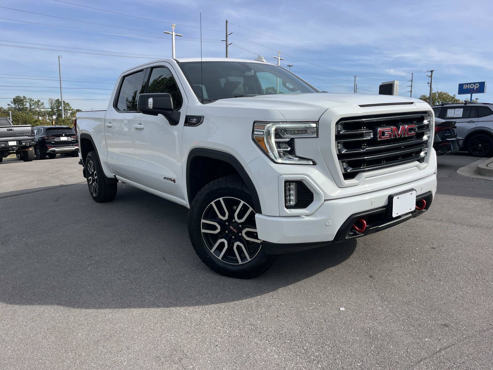 Used 2021 GMC Sierra 1500 AT4 w/ AT4 Premium Package AWD/4WD image 1