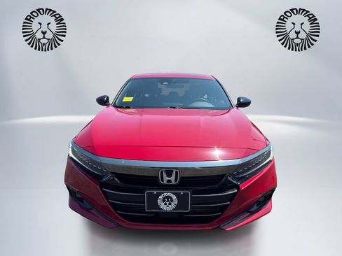 Used 2021 Honda Accord Sport image 2