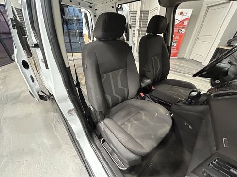 Used 2018 Ford Transit Connect XLT image 6