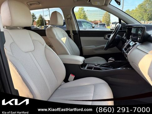 Certified 2023 Kia Sorento S AWD/4WD image 11