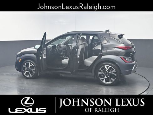 Used 2022 Hyundai Kona Limited w/ Winter Weather Package image 29
