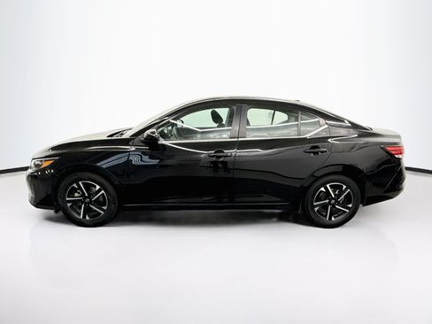 Used 2025 Nissan Sentra SV FWD image 4