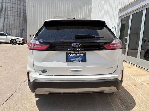 Certified 2024 Ford Edge SEL w/ Convenience Package AWD/4WD image 7
