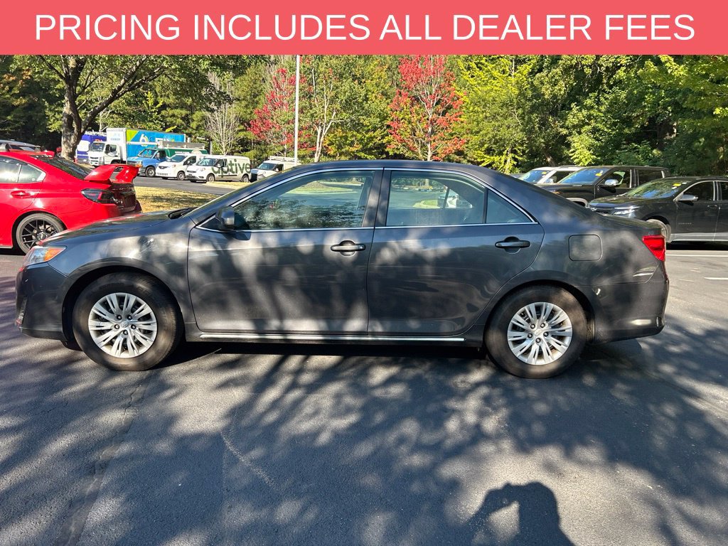 Used 2012 Toyota Camry LE FWD image 16