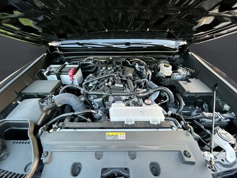 Used 2025 Toyota Tacoma SR5 RWD image 32