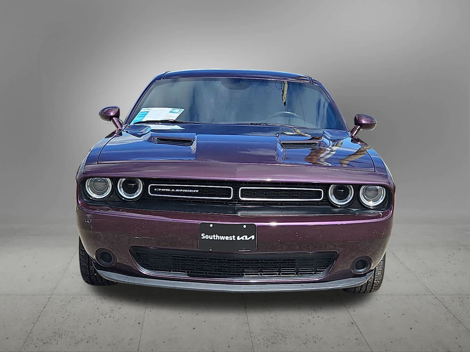 Used 2020 Dodge Challenger SXT RWD image 9