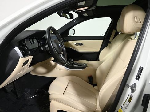 Used 2020 BMW 330i xDrive 330i xDrive w/ Convenience Package image 3