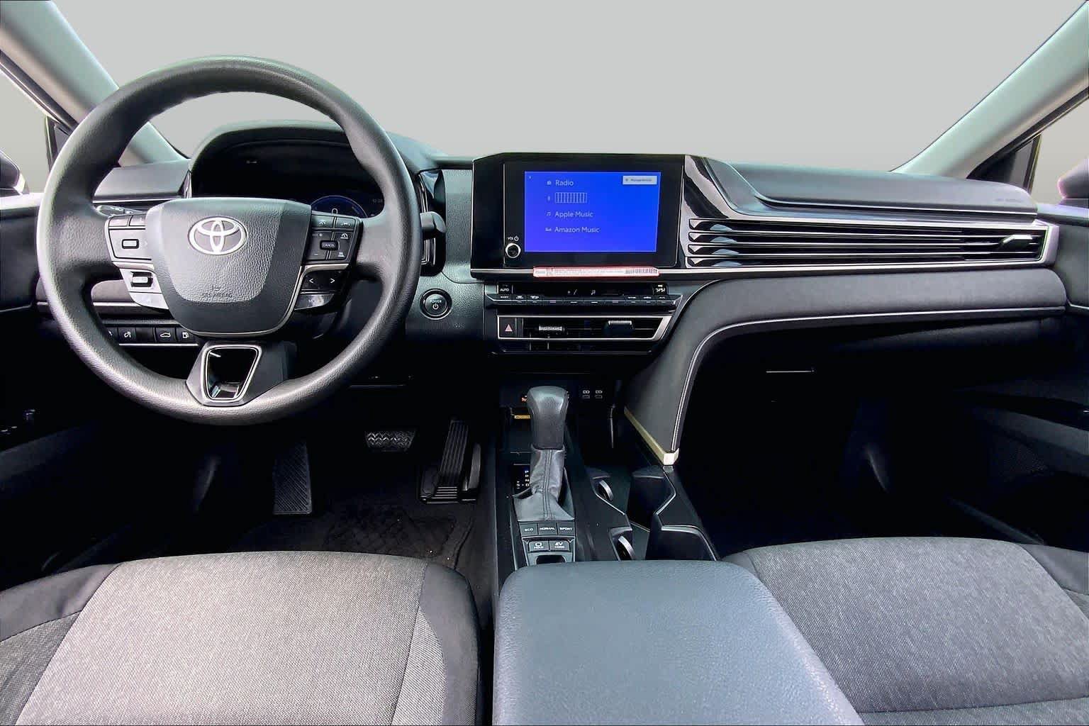 Used 2026 Toyota Camry LE FWD image 15