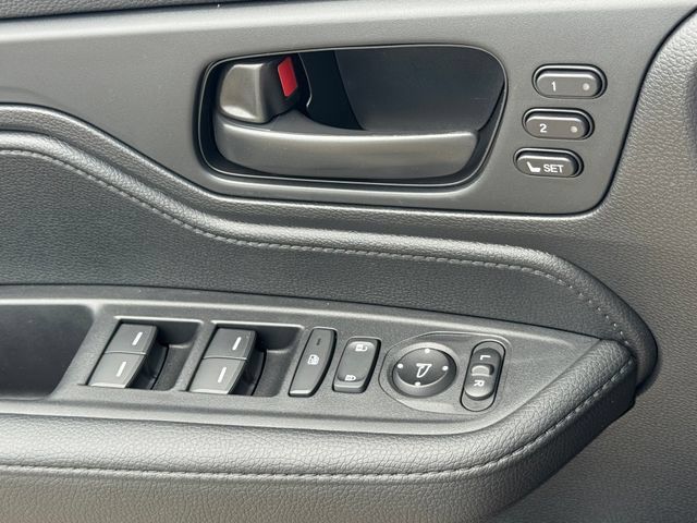 Certified 2026 Honda Odyssey EX-L image 32