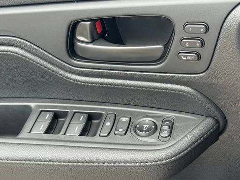 Certified 2026 Honda Odyssey EX-L image 32