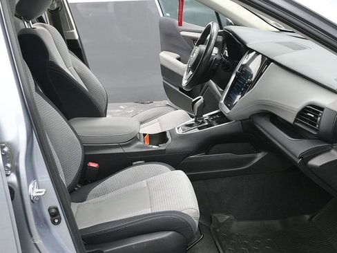 Used 2023 Subaru Outback Premium image 10