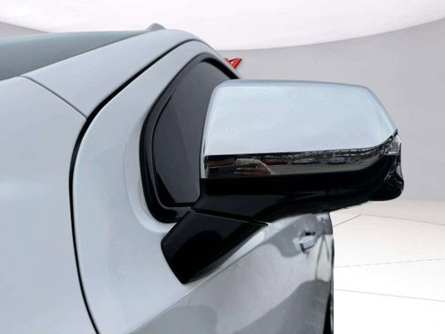 Used 2021 Chevrolet Suburban Premier w/ Premium Package image 15