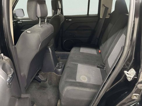 Used 2016 Jeep Patriot Sport FWD image 16