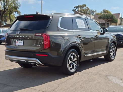 Used 2020 Kia Telluride EX AWD/4WD image 8