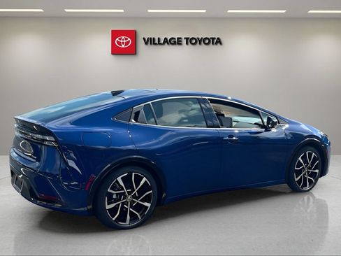New 2026 Toyota Prius Plug-In Hybrid FWD image 5