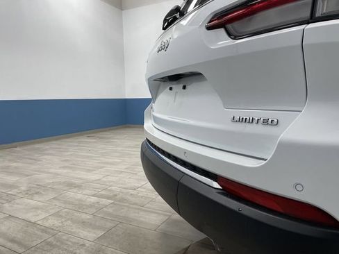 New 2025 Jeep Grand Cherokee L Limited w/ Trailer Tow Package image 37