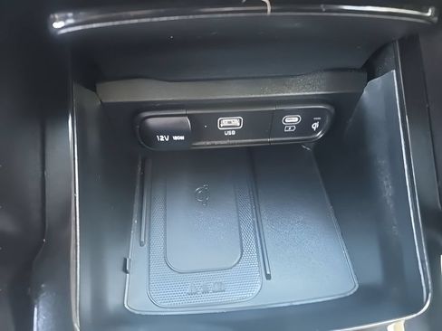 Used 2025 Kia Telluride S AWD/4WD image 19