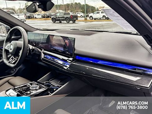 Used 2024 BMW 540i xDrive w/ Executive Package image 20