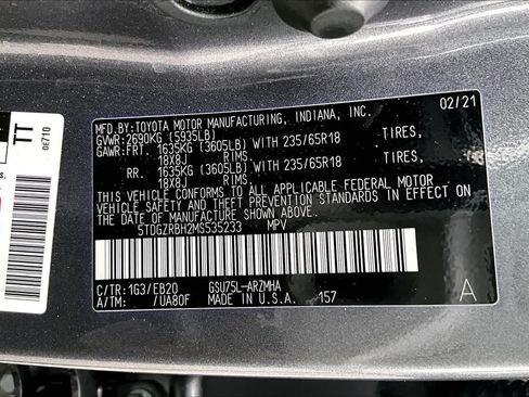 Used 2021 Toyota Highlander XLE AWD/4WD image 37