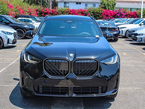 Used 2025 BMW X3 xDrive30i w/ M Sport Package image 2