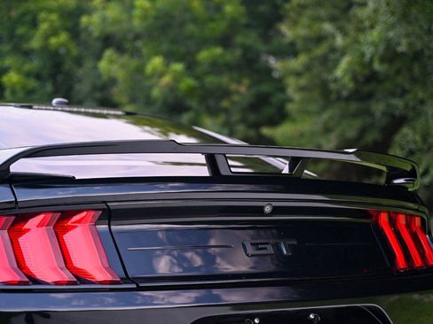 Used 2019 Ford Mustang GT Premium w/ GT Performance Package RWD image 51
