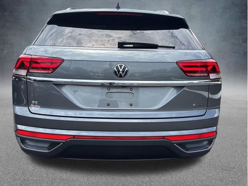 Used 2023 Volkswagen Atlas Cross Sport SE AWD/4WD image 2