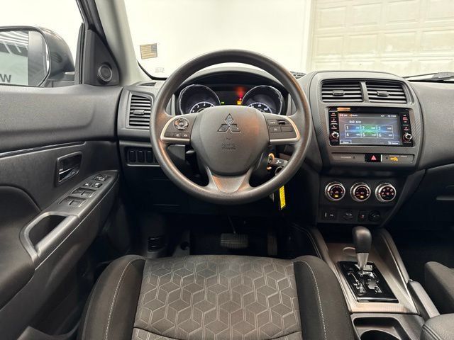 Used 2020 Mitsubishi Outlander Sport ES FWD image 18