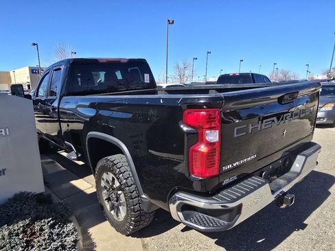 Used 2022 Chevrolet Silverado 2500 LT w/ Convenience Package image 12
