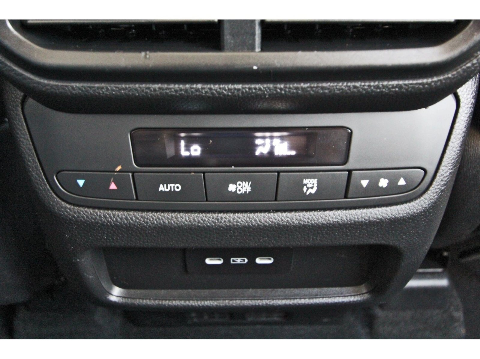 Used 2025 Honda Pilot EX-L image 14