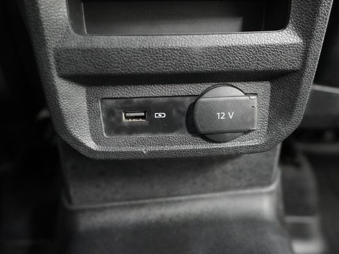 Used 2020 Volkswagen Tiguan SEL FWD image 39