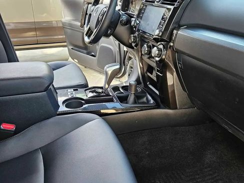 Used 2024 Toyota 4Runner TRD Off-Road Premium w/ Moonroof Package AWD/4WD image 4