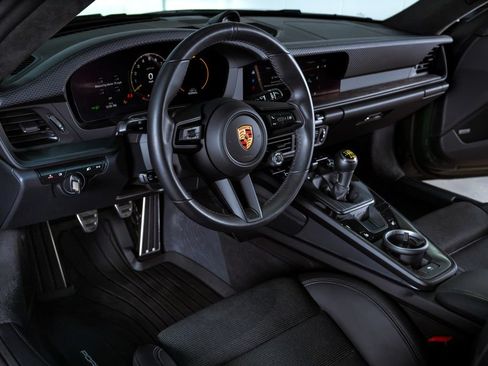 Used 2026 Porsche 911 GT3 RWD image 9