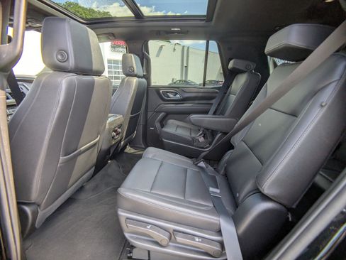 Certified 2023 Chevrolet Tahoe Z71 w/ Luxury Package AWD/4WD image 15