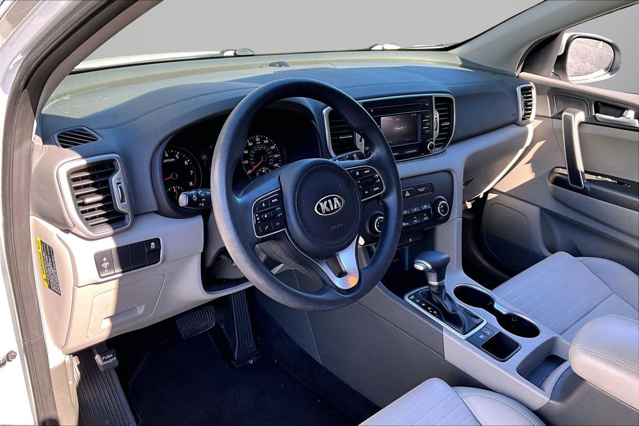 Used 2017 Kia Sportage LX w/ LX Popular Package FWD image 17