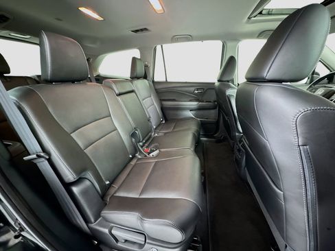 Used 2022 Honda Pilot Black Edition image 28