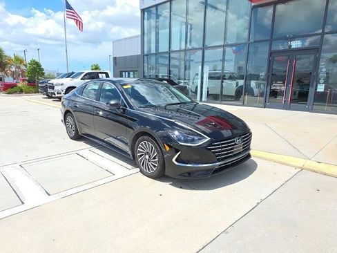 Used 2023 Hyundai Sonata SEL w/ Cargo Package FWD image 2