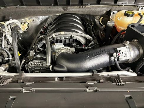 Used 2024 Chevrolet Suburban High Country AWD/4WD image 44