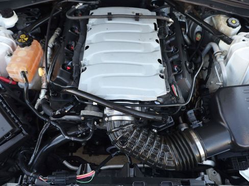 Used 2021 Chevrolet Camaro SS RWD image 13
