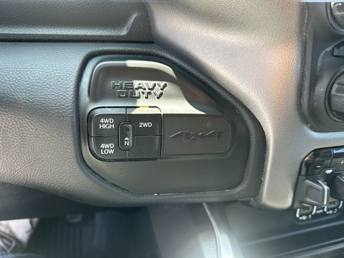 Used 2019 RAM 2500 Big Horn AWD/4WD image 19