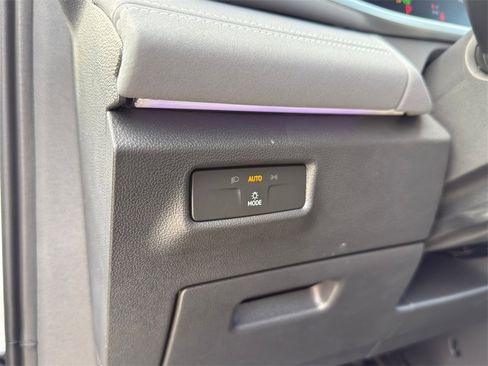 New 2026 Volkswagen Tiguan SE R-Line image 16