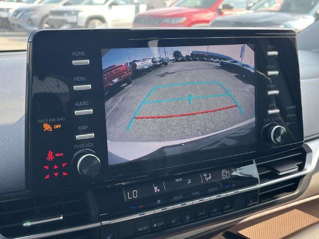 Used 2021 Toyota Sienna XLE FWD image 30