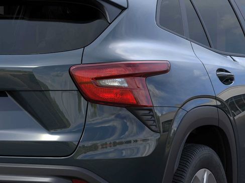 New 2026 Chevrolet Trax LS FWD image 11