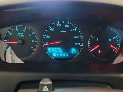 Used 2014 Chevrolet Impala LT w/ LT Sunroof Package image 23