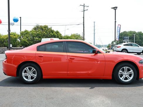 Used 2023 Dodge Charger SXT RWD image 4