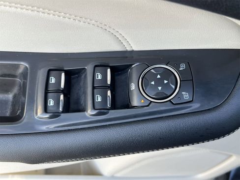 Used 2018 Ford Edge Titanium w/ Canadian Touring Package image 17