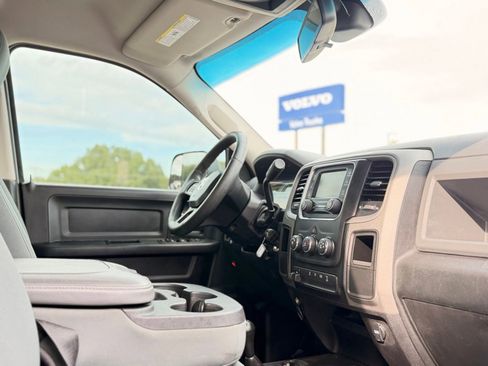 Used 2016 RAM 2500 Tradesman w/ Chrome Appearance Group AWD/4WD image 31