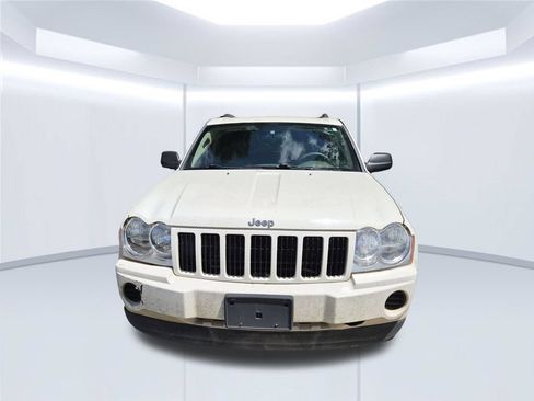 Used 2007 Jeep Grand Cherokee Laredo RWD image 3