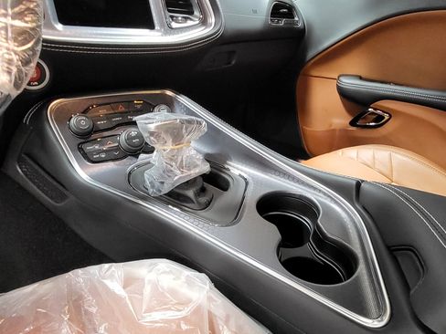 Used 2022 Dodge Challenger SRT Hellcat image 18