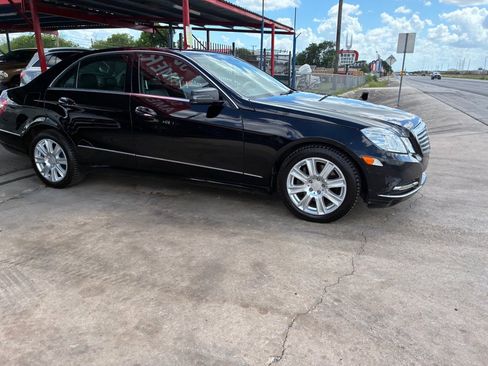 Used 2013 Mercedes-Benz E 350 Sedan image 13